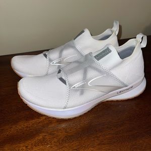White brooks tennis Shoes
